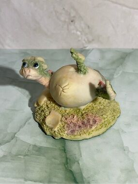 Dream Dragons Vintage Enchanted Lands HELP! Handmade in England Dragon Hatching